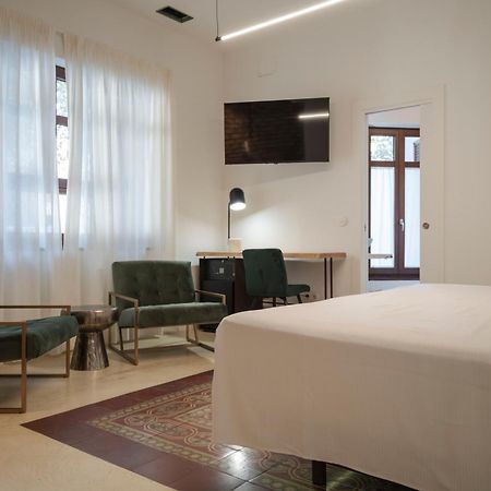 La Moderna Suites Málaga Exterior foto